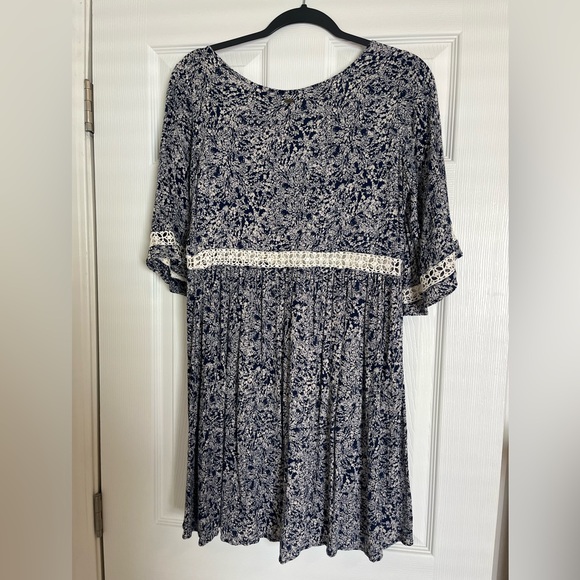 O’Neill Flowy Dress - Picture 2 of 2